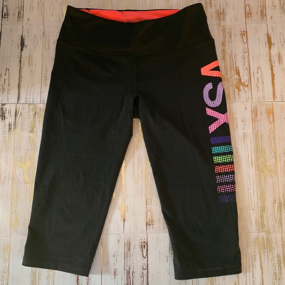 Victoria’s Secret VSX Sport Knockout Crop Leggings